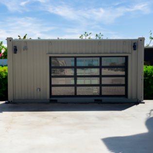 Container Pool House - 20 ft - Bob's Containers